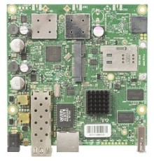 MikroTik RB922UAGS-5HPacD Плата, 720MHz CPU, 128MB RAM, 1xGigabit LAN, USB, 1xSFP, miniPCIe, SIM slot, 5Ghz 802.11a/c, 2x2 MIMO, 2xMMCX, RouterOS L4
