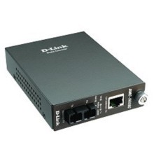 D-Link DMC-515SC/D7A(E) Медиаконвертер с 1 портом 10/100Base-TX и 1 портом 100Base-FX с разъемом SC для одномодового оптического кабеля (до 15 км)
